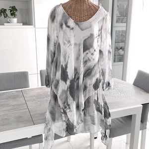 Beautiful, light dress. Absolutely romantic style.